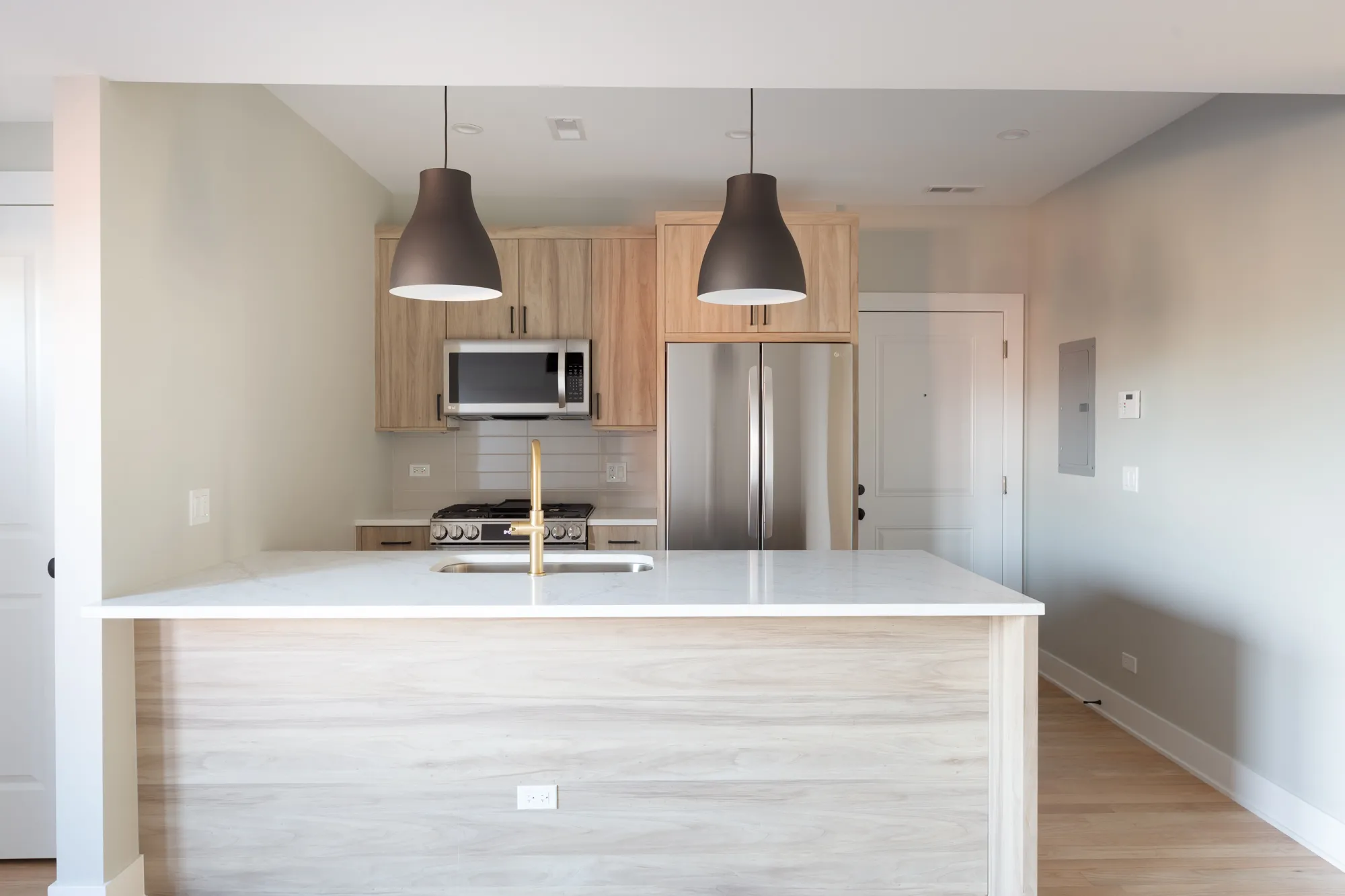 2455 W LOGAN BLVD 60647-unit#3-Chicago-IL