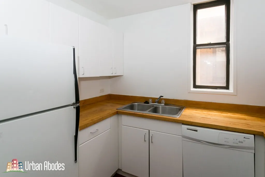 2904 N BROADWAY 60613-unit#03-Chicago-IL