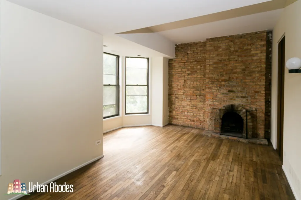 2904 N BROADWAY 60613-unit#03-Chicago-IL