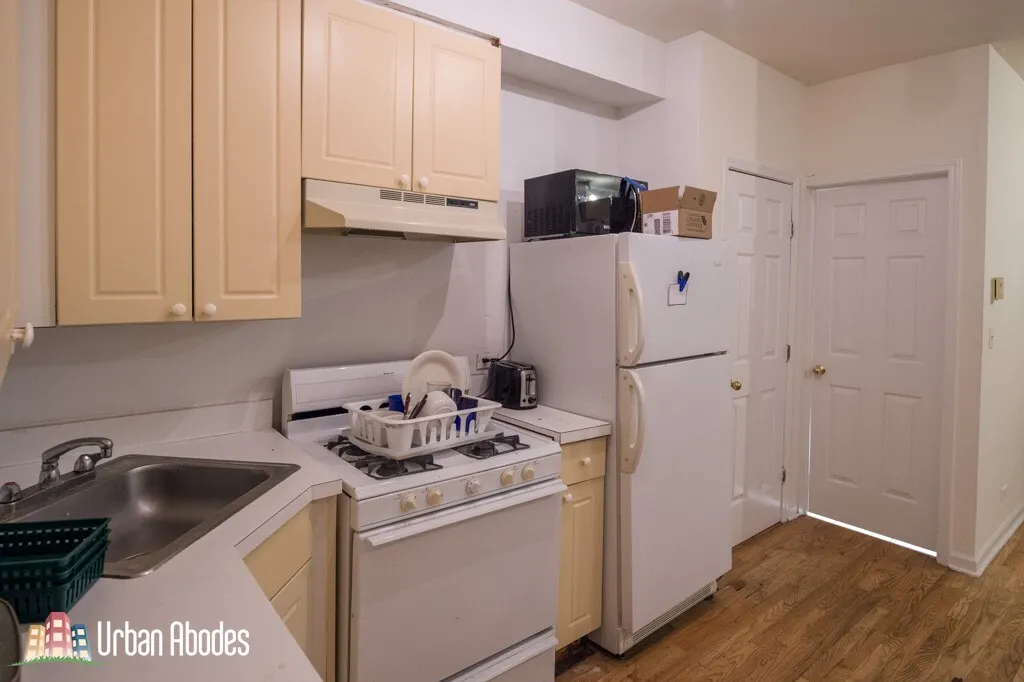 917 W DAKIN ST 60613-unit#104-Chicago-IL