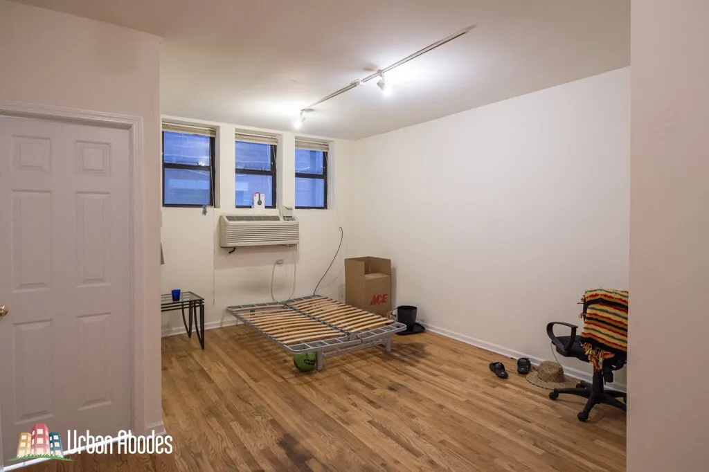 917 W DAKIN ST 60613-unit#104-Chicago-IL