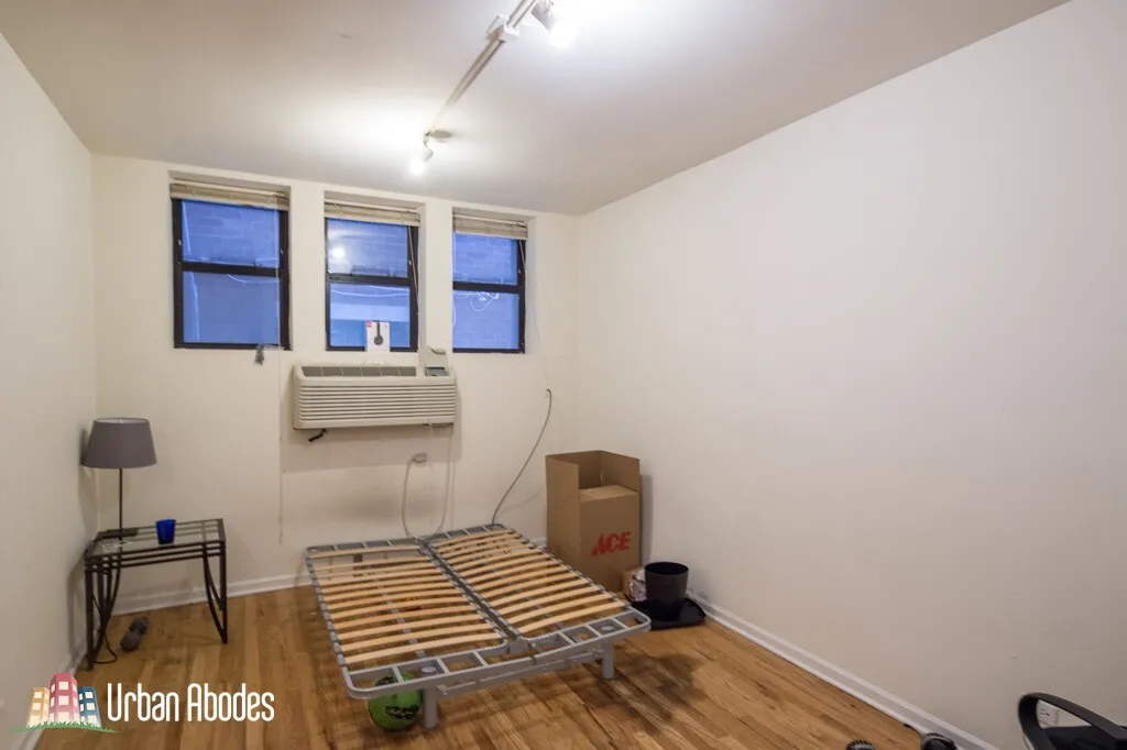 917 W DAKIN ST 60613-unit#104-Chicago-IL