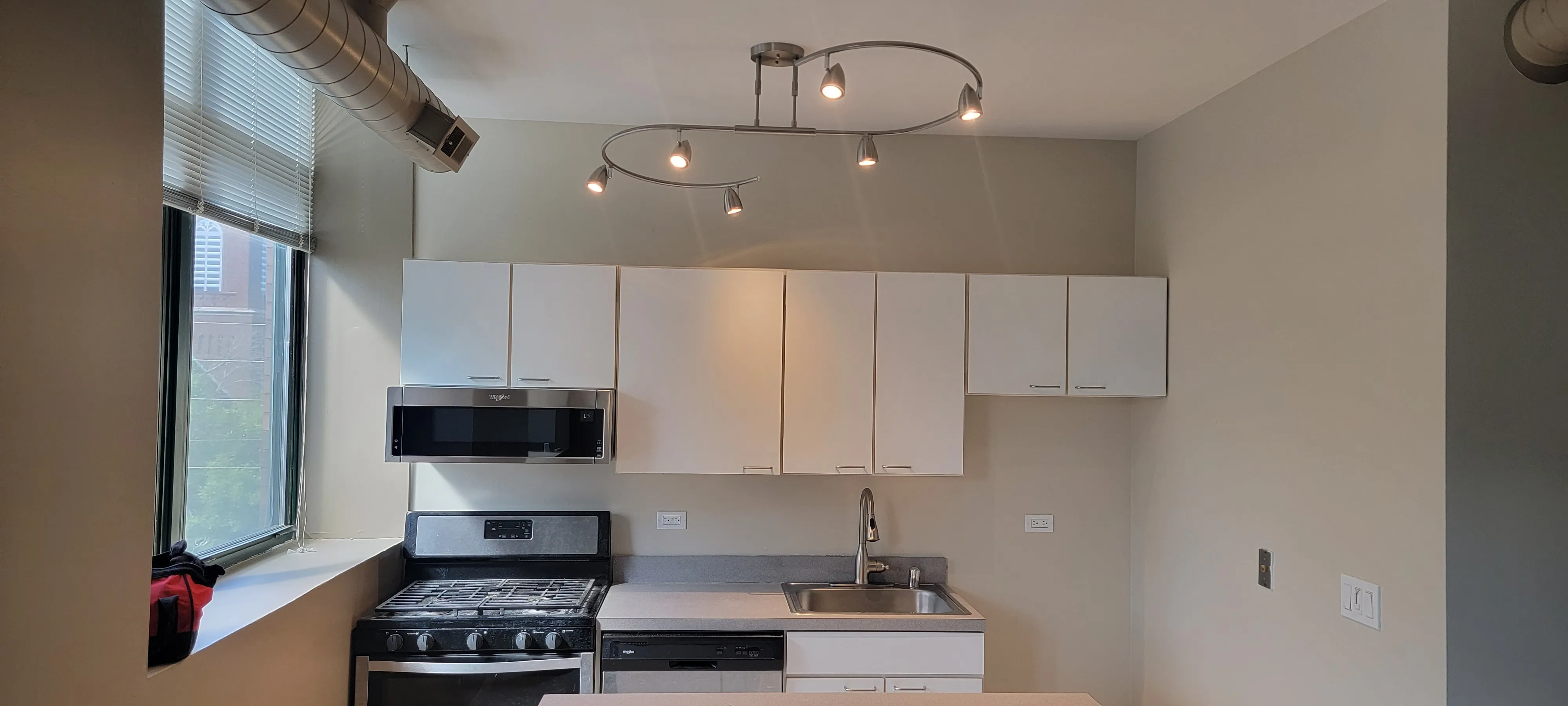 3900 N DAMEN AVE 60618-Byron Lofts-unit#302-Chicago-IL
