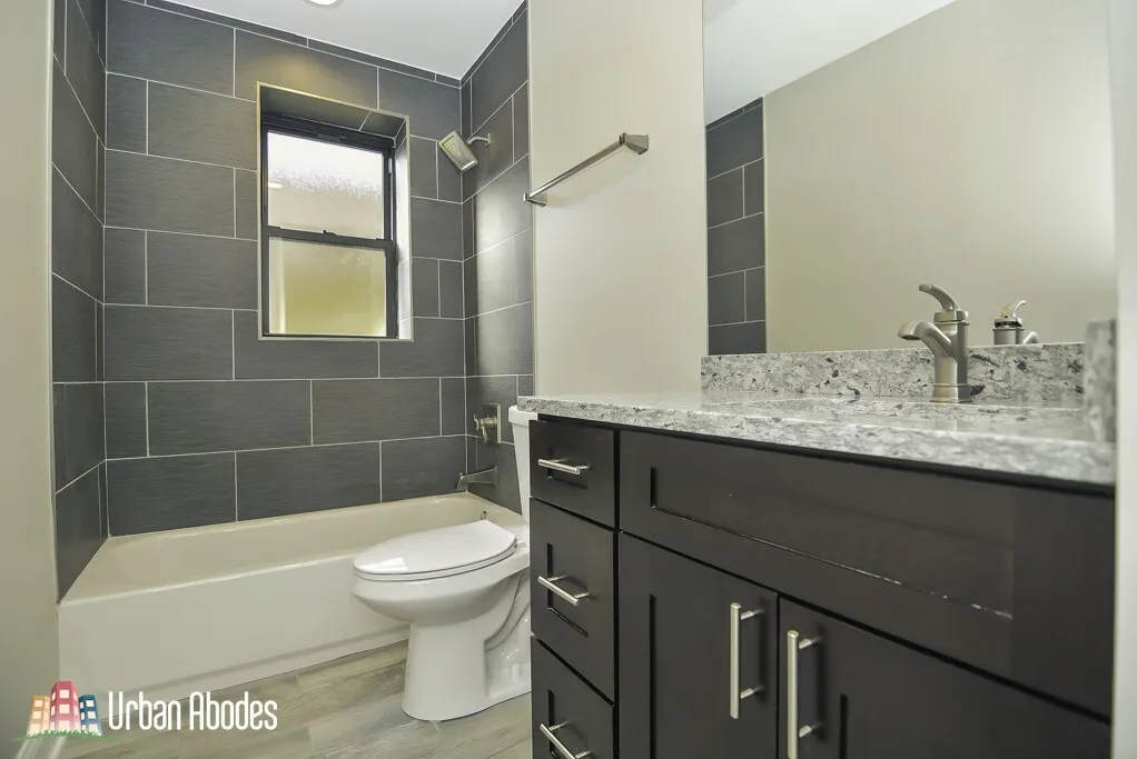 2230 N SAWYER AVE 60647-unit#E4-Chicago-IL