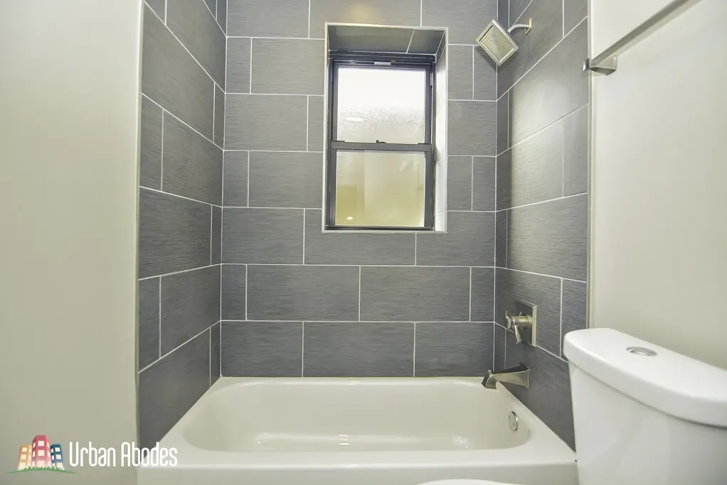 2230 N SAWYER AVE 60647-unit#E4-Chicago-IL