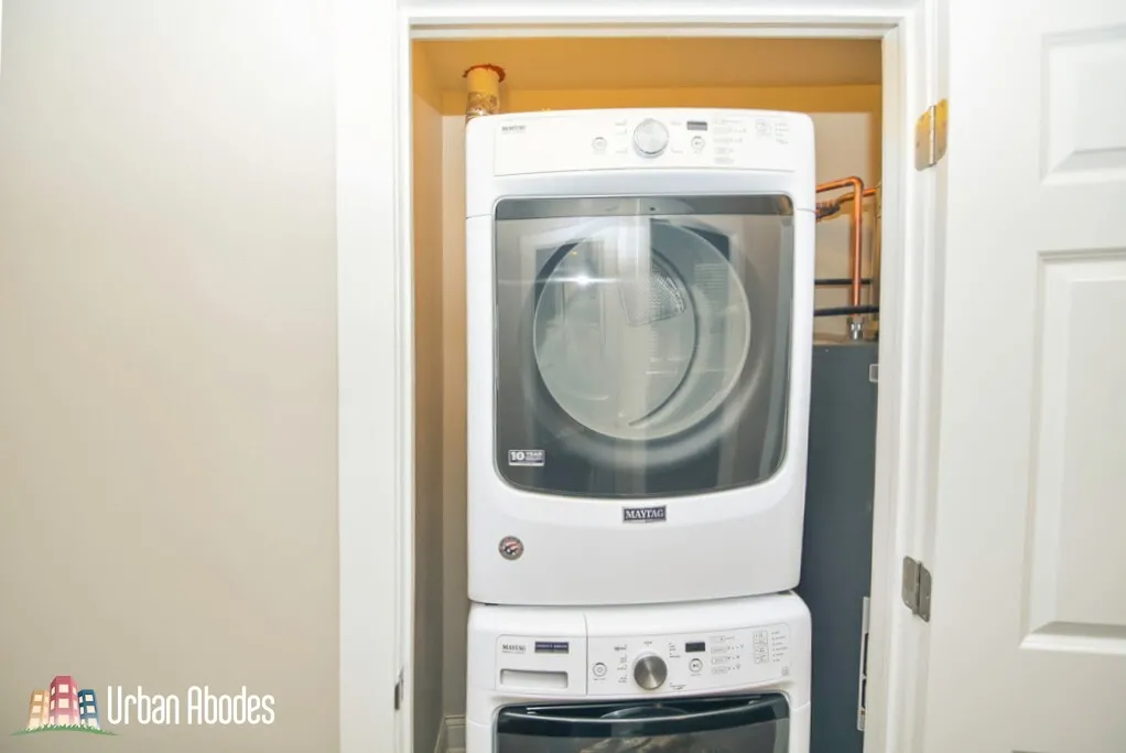 2230 N SAWYER AVE 60647-unit#E4-Chicago-IL