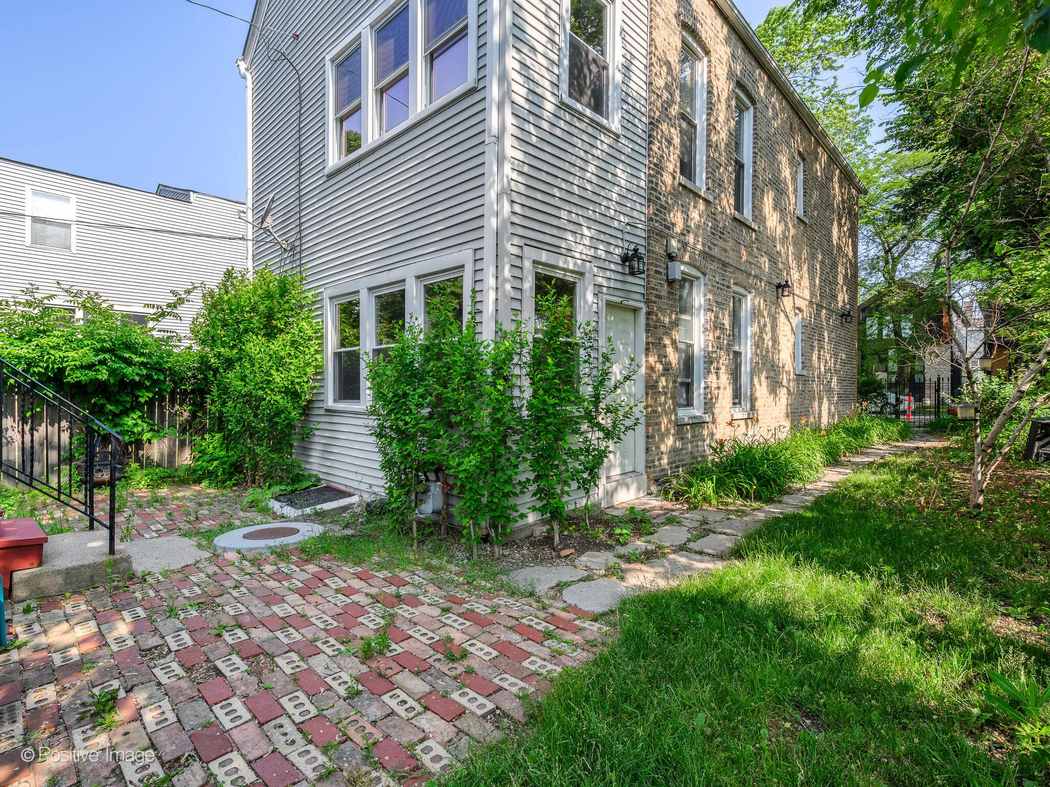 3521 W CORTLAND ST 60647-unit#1F-Chicago-IL