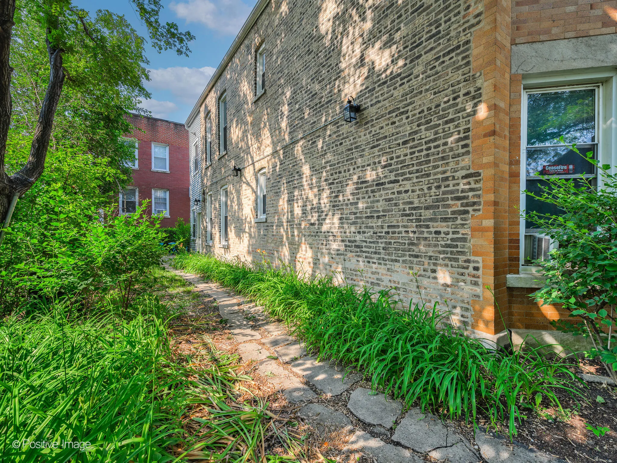 3521 W CORTLAND ST 60647-unit#1F-Chicago-IL