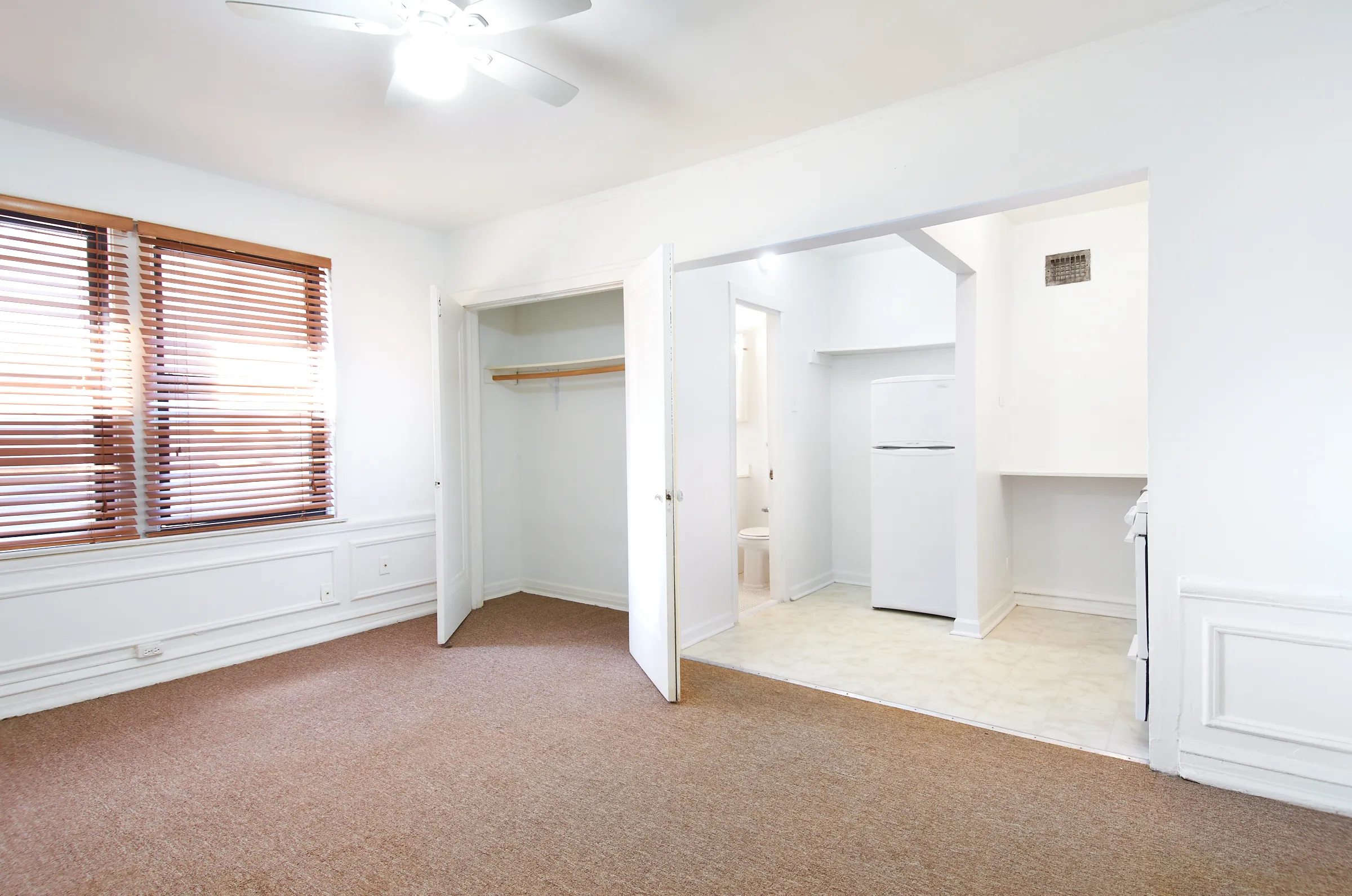 4222 N ASHLAND AVE 60613-unit#AptA-Chicago-IL