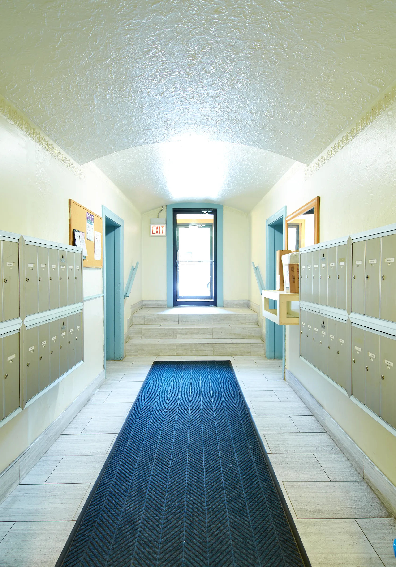 4222 N ASHLAND AVE 60613-unit#AptA-Chicago-IL