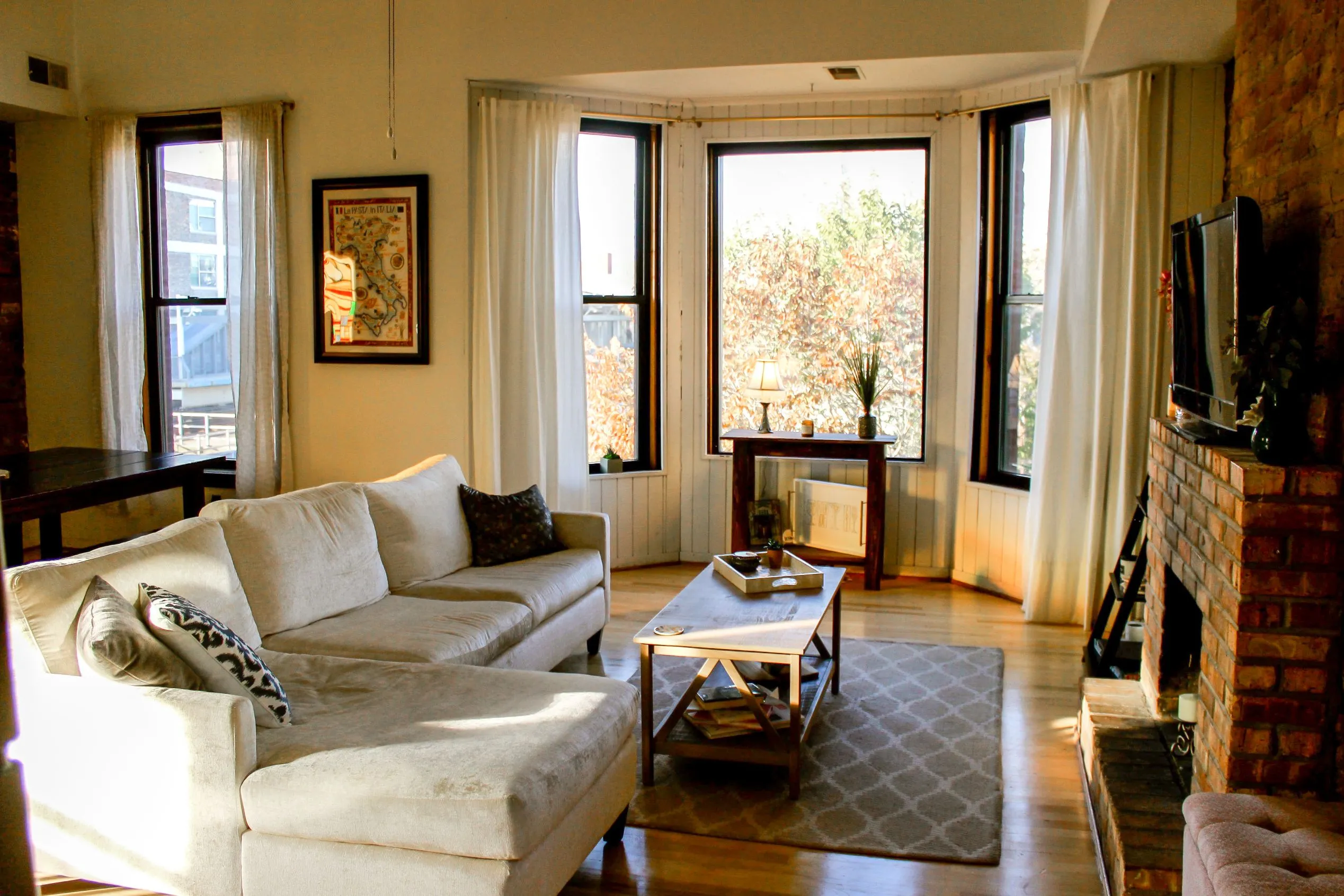 933 W FLETCHER ST 60657-unit#3F-Chicago-IL