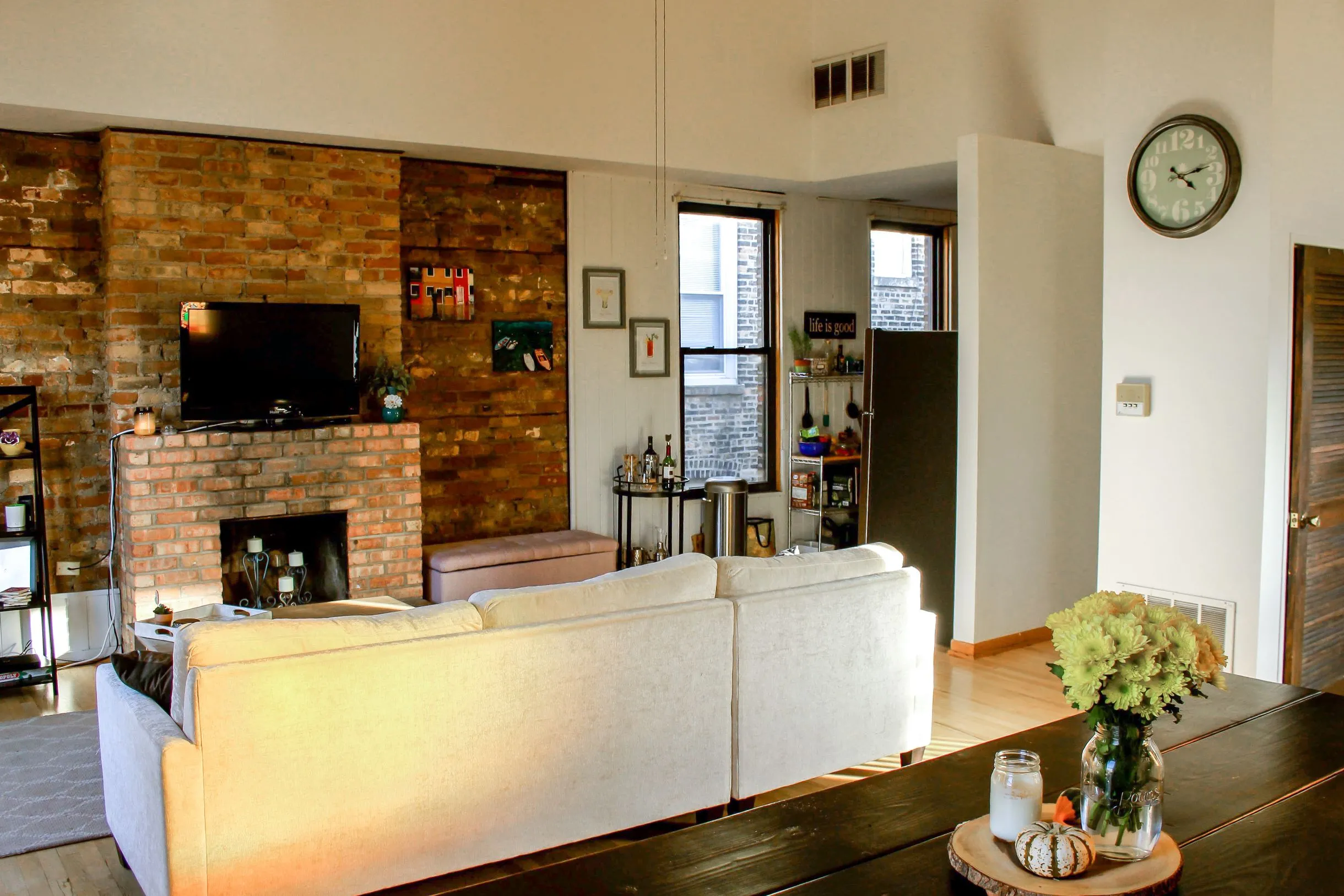 933 W FLETCHER ST 60657-unit#3F-Chicago-IL