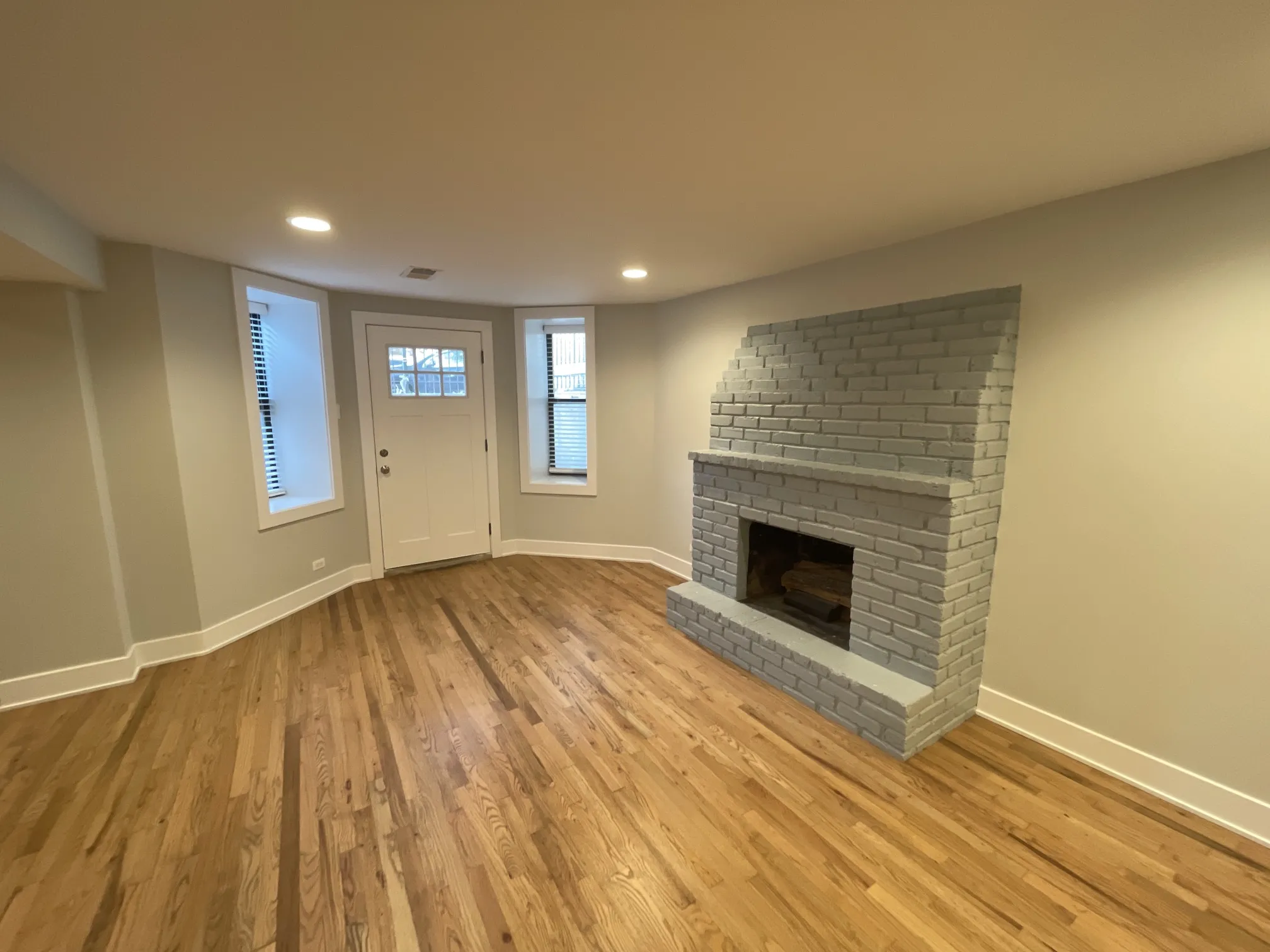 933 W FLETCHER ST 60657-unit#GF-Chicago-IL