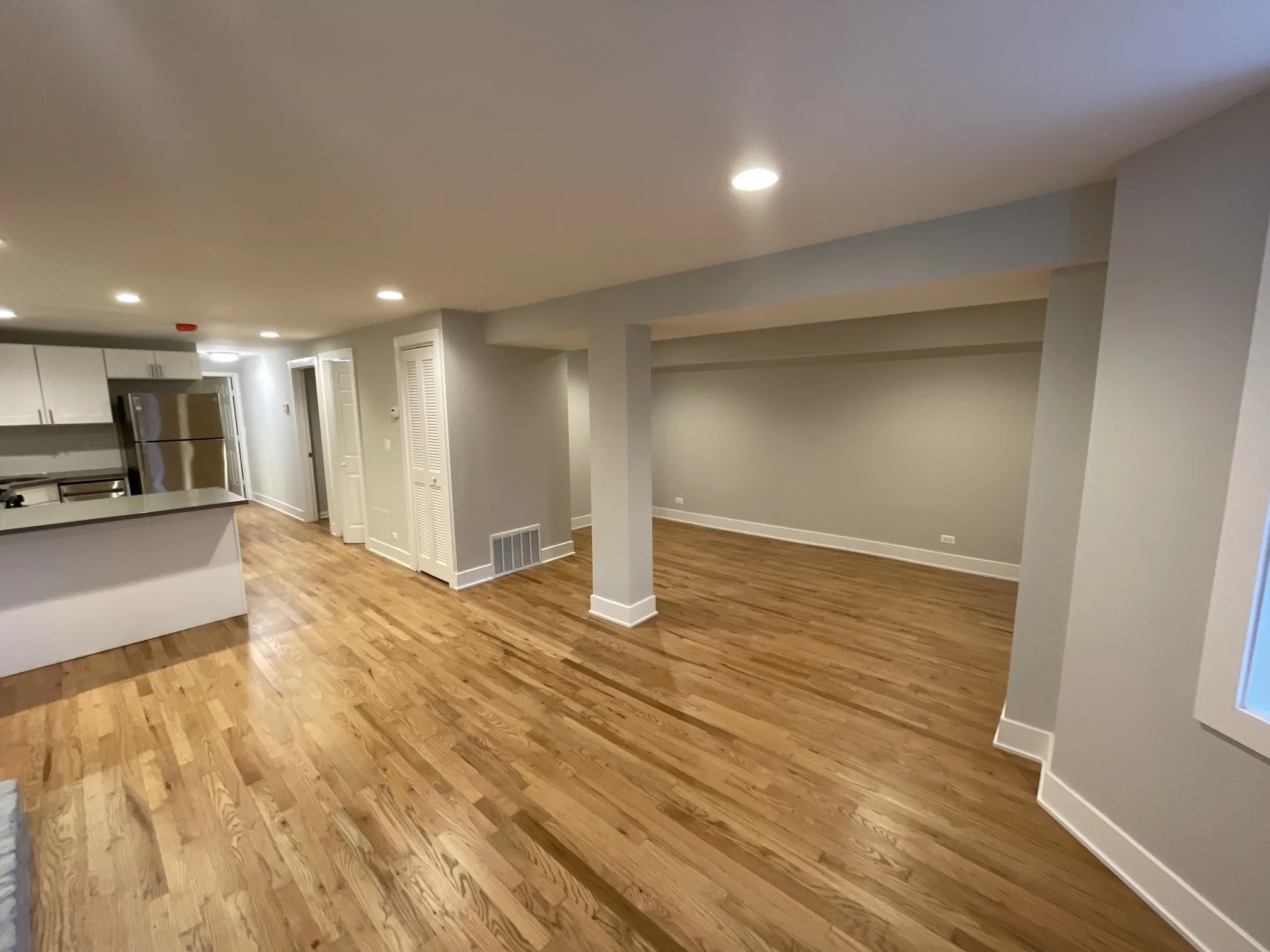 933 W FLETCHER ST 60657-unit#GF-Chicago-IL