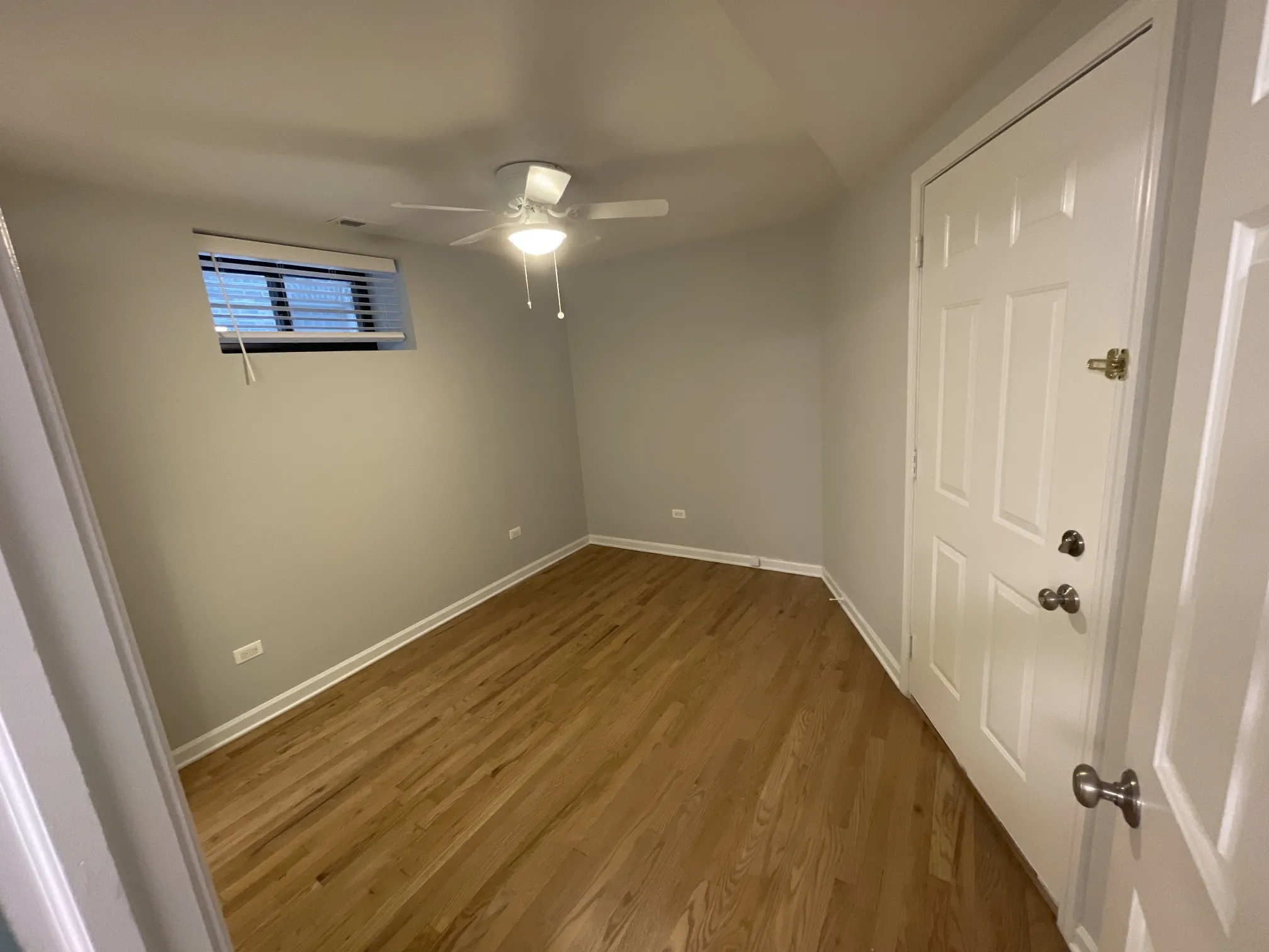 933 W FLETCHER ST 60657-unit#GF-Chicago-IL