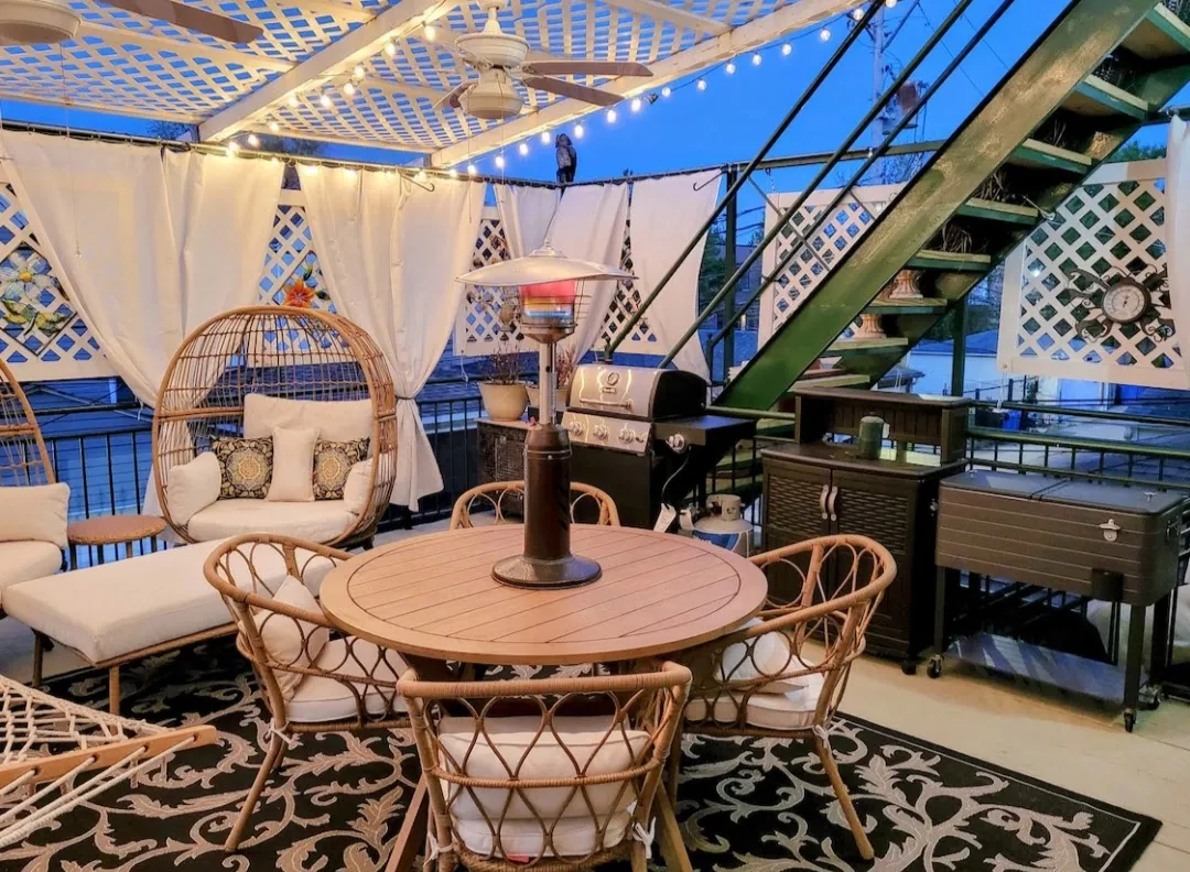 1741 N SPAULDING AVE 60647-Coach House-unit#2R-Chicago-IL