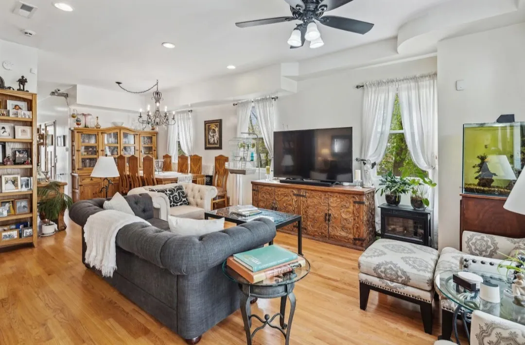 1741 N SPAULDING AVE 60647-Coach House-unit#2R-Chicago-IL