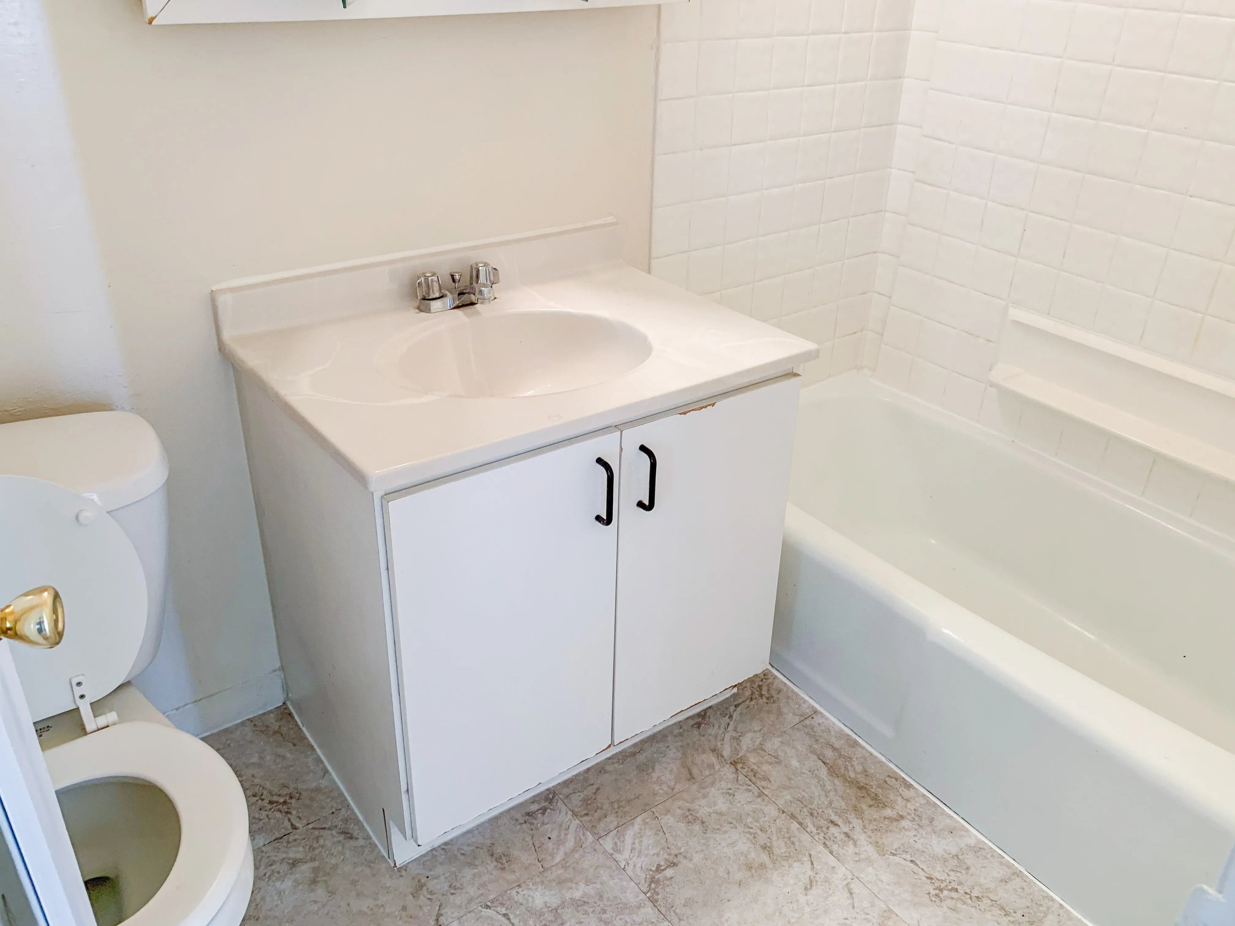 933 W FLETCHER ST 60657-unit#2R-Chicago-IL