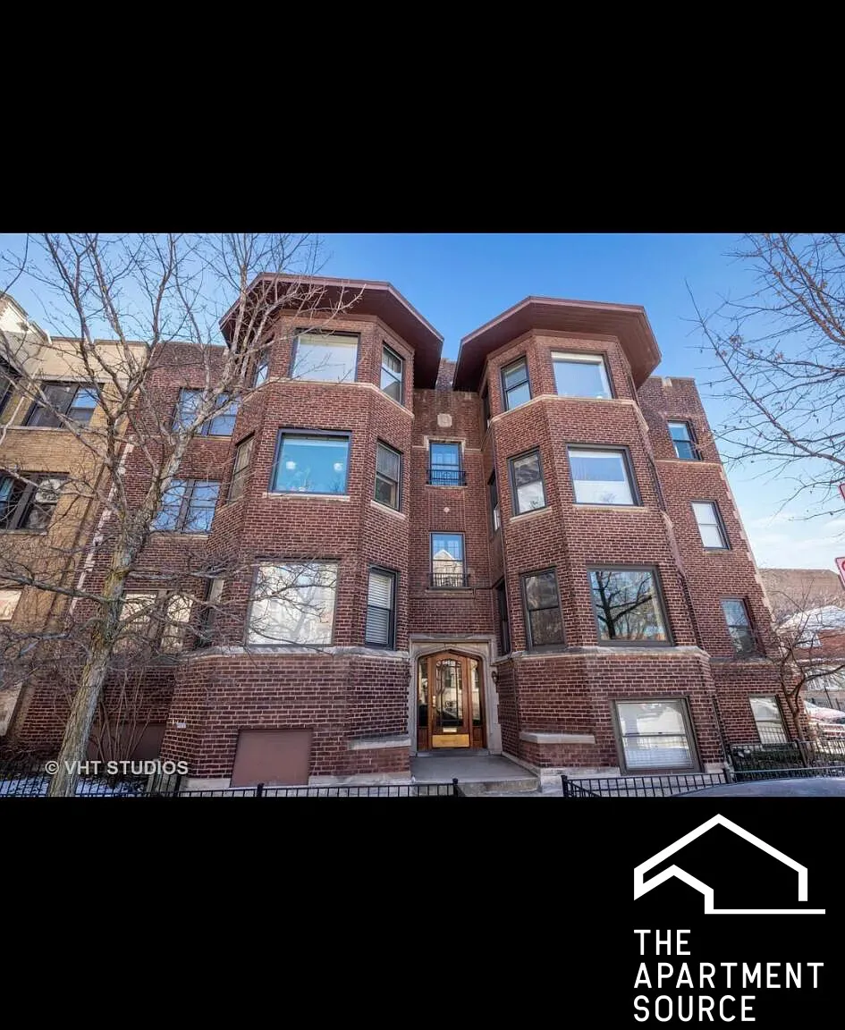 551 W BROMPTON AVE 60657-unit#3-Chicago-IL