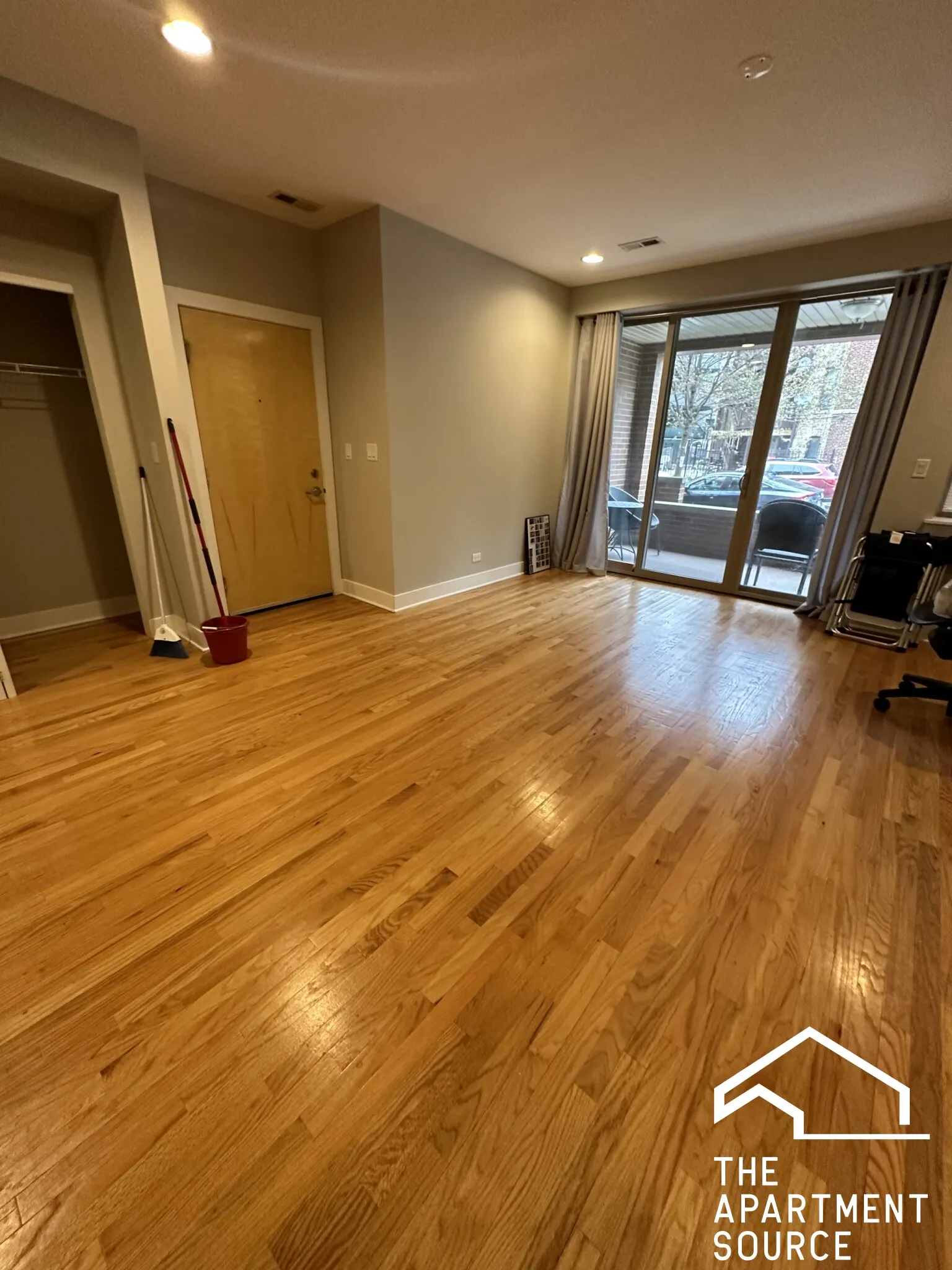 2510 N WLETTS CT 60647-unit#1S-Chicago-IL