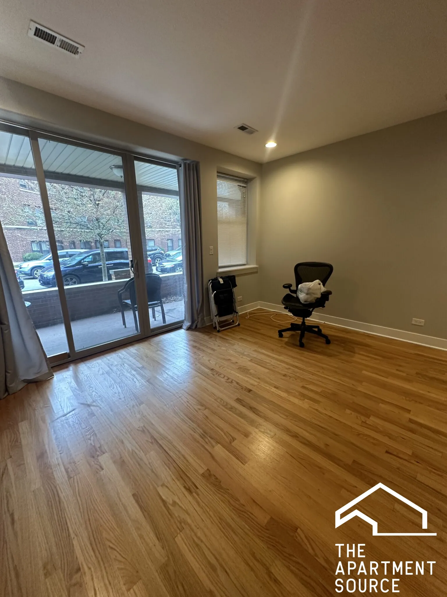 2510 N WLETTS CT 60647-unit#1S-Chicago-IL
