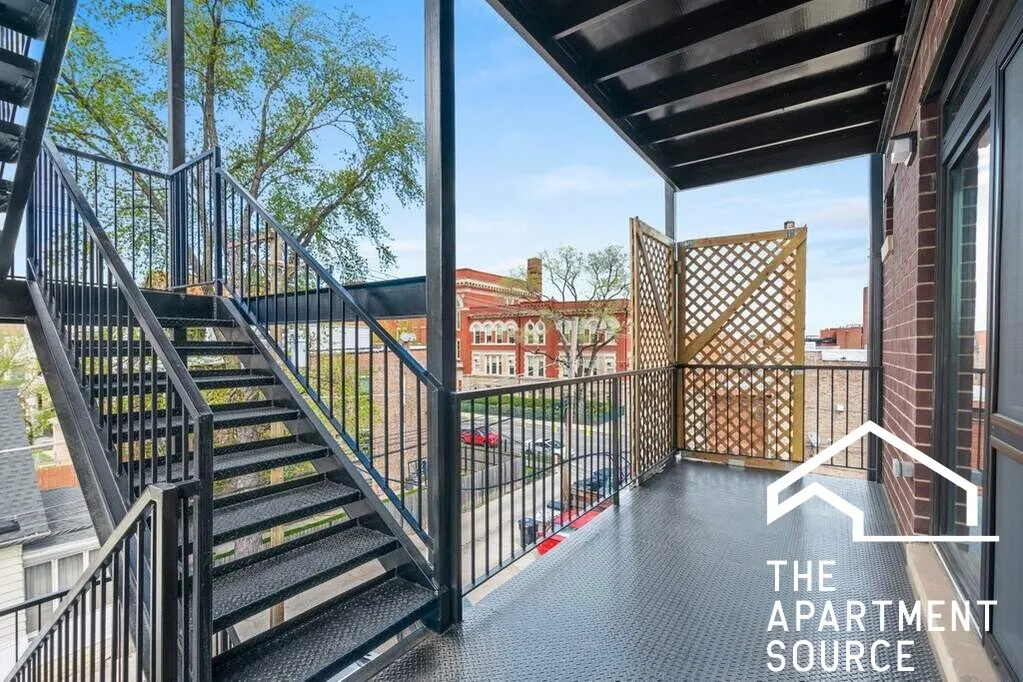 3008 W BELMONT AVE 60618-unit#2-Chicago-IL