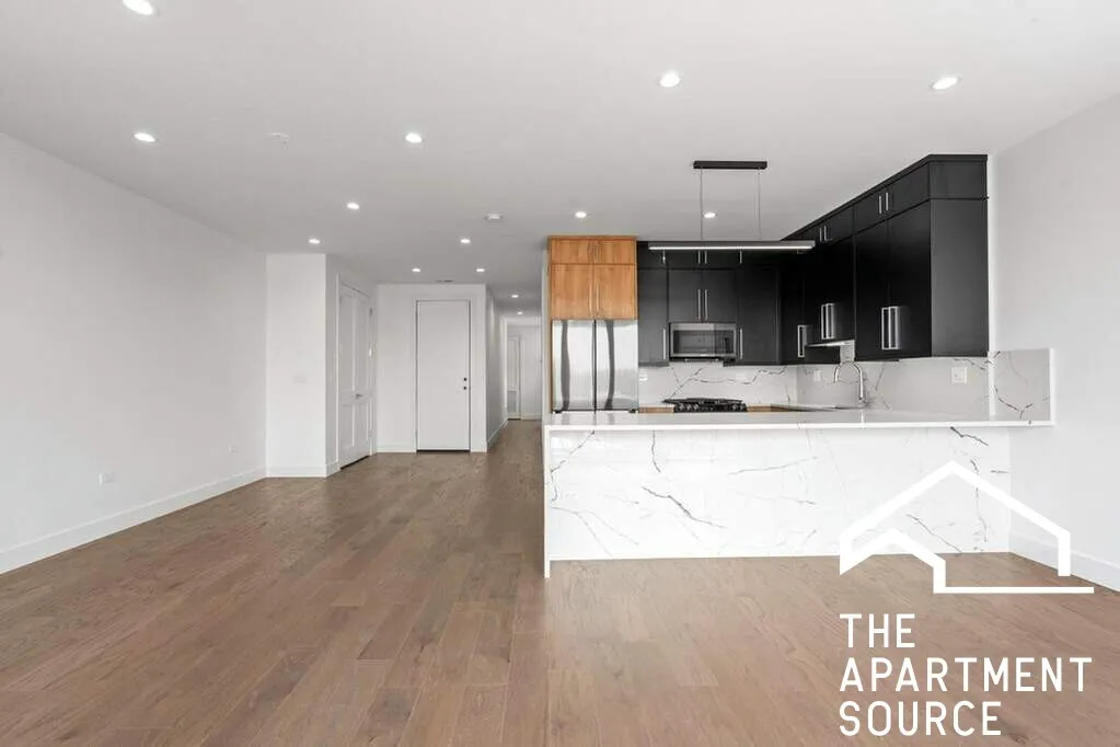 3008 W BELMONT AVE 60618-unit#2-Chicago-IL