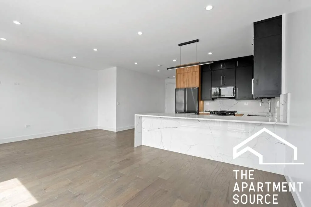 3008 W BELMONT AVE 60618-unit#2-Chicago-IL