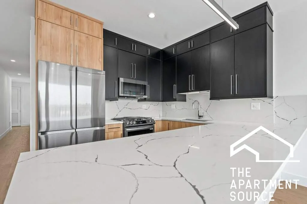 3008 W BELMONT AVE 60618-unit#2-Chicago-IL