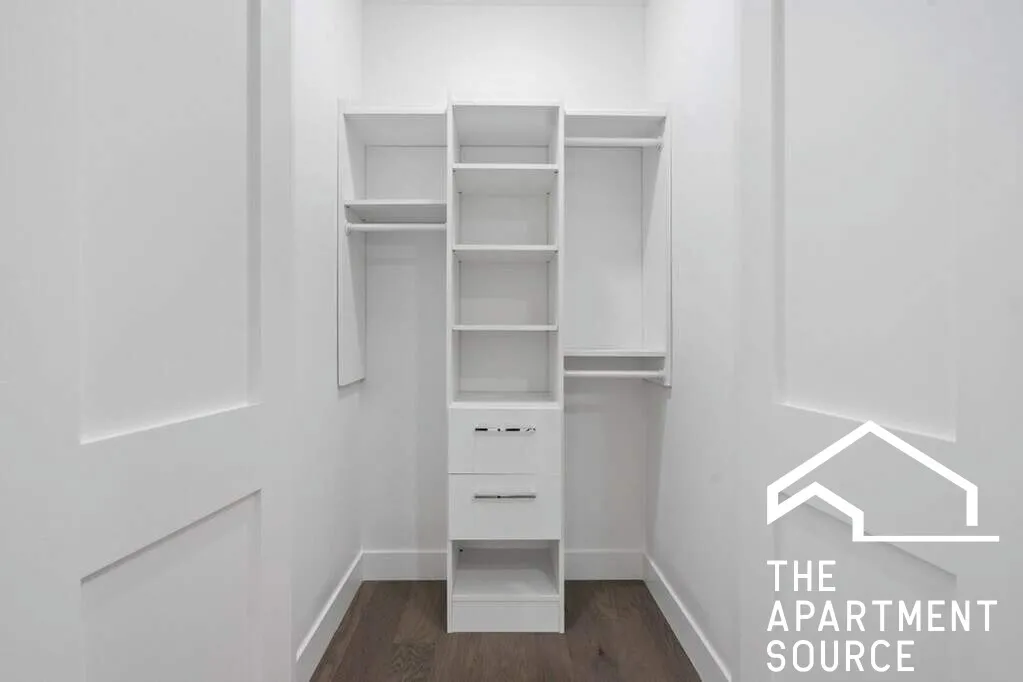 3008 W BELMONT AVE 60618-unit#2-Chicago-IL