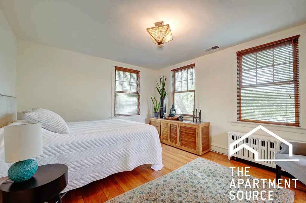 3732 N HARDING AVE 60618-unit#sfh-Chicago-IL