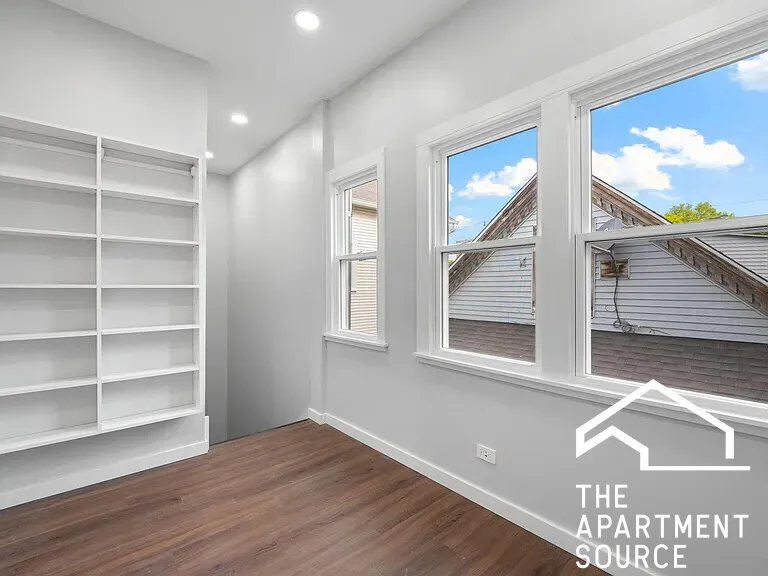 1518 W MELROSE ST 60657-unit#2F-Chicago-IL