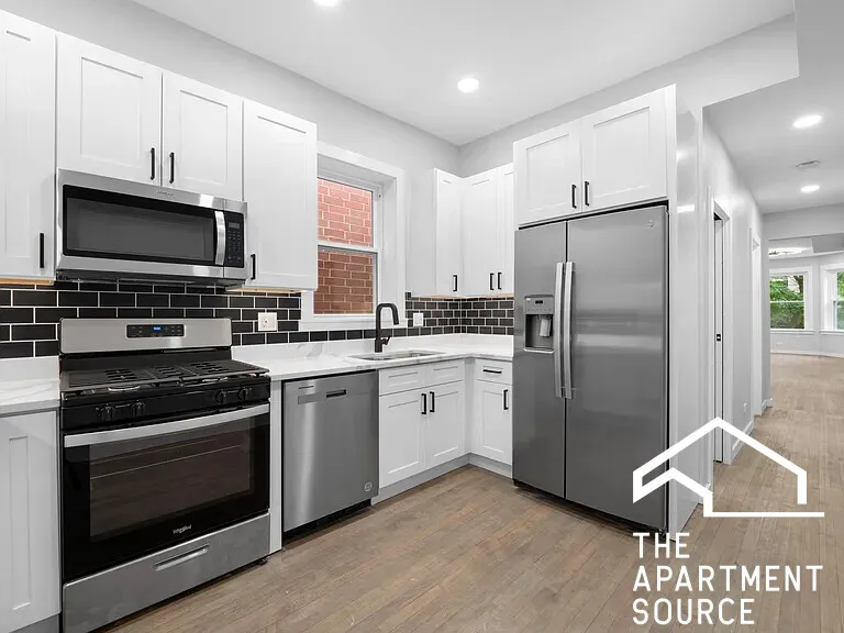 1518 W MELROSE ST 60657-unit#2F-Chicago-IL