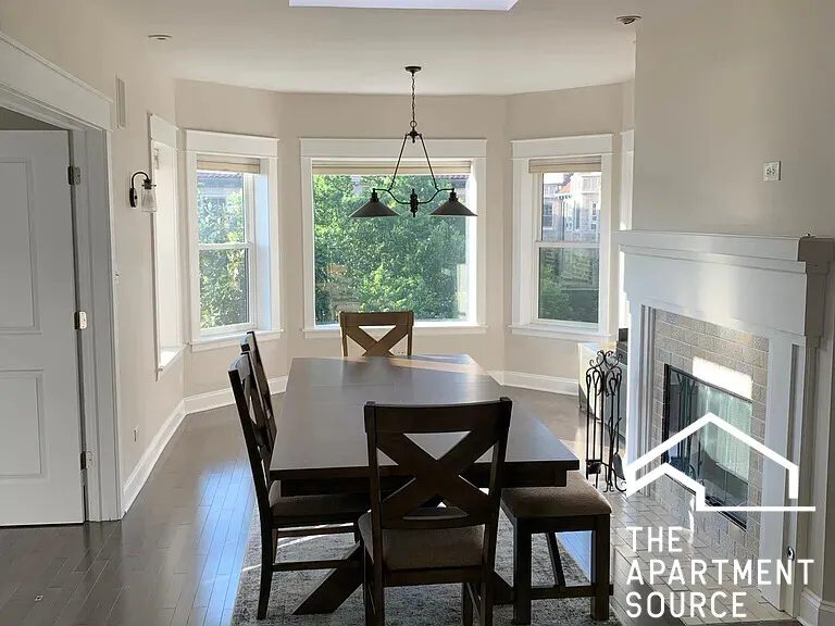 551 W BROMPTON AVE 60657-unit#3-Chicago-IL