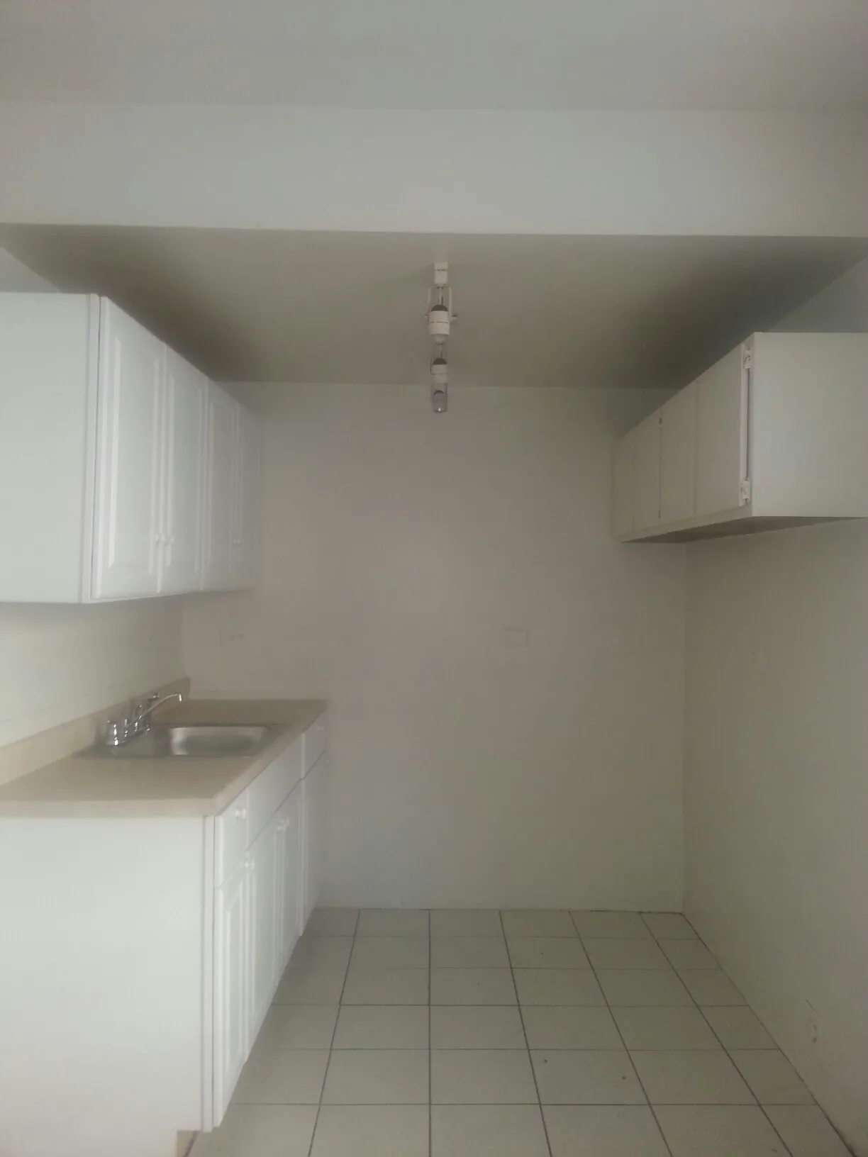 5726 N WINTHROP AVE 60660-unit#305-Chicago-IL