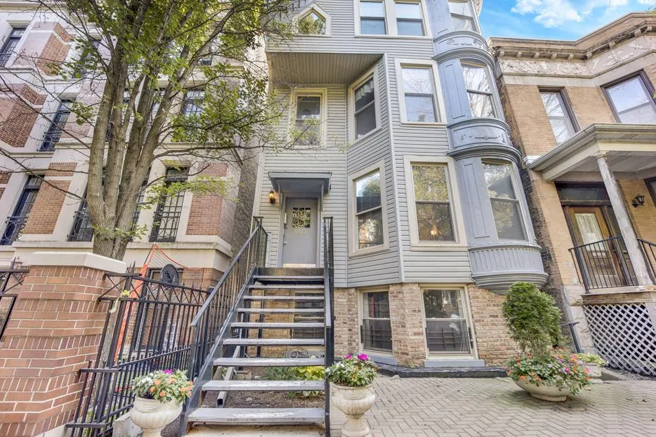3543 N FREMONT ST 60657-unit#GARDN-Chicago-IL
