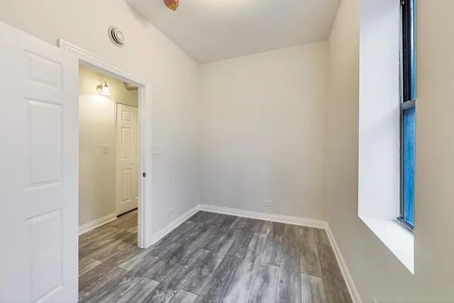 2213 W 23RD PL 60608-unit#3F-Chicago-IL