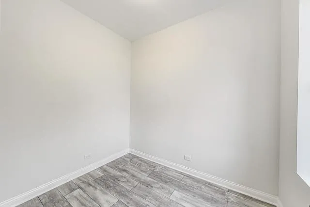 2213 W 23RD PL 60608-unit#3F-Chicago-IL