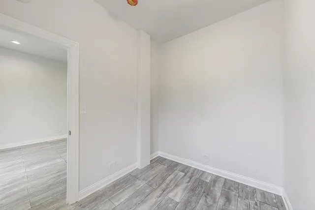 2213 W 23RD PL 60608-unit#3F-Chicago-IL