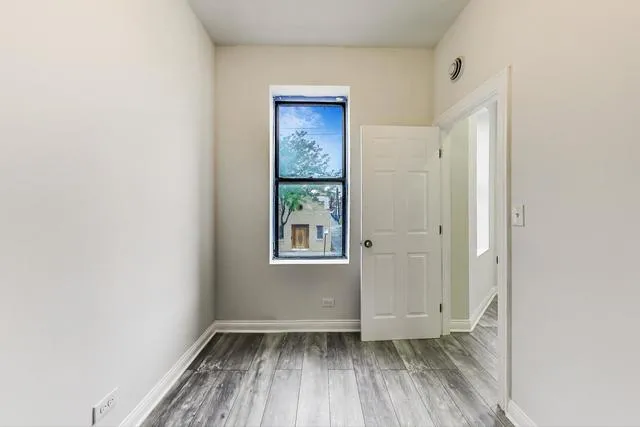 2213 W 23RD PL 60608-unit#3F-Chicago-IL