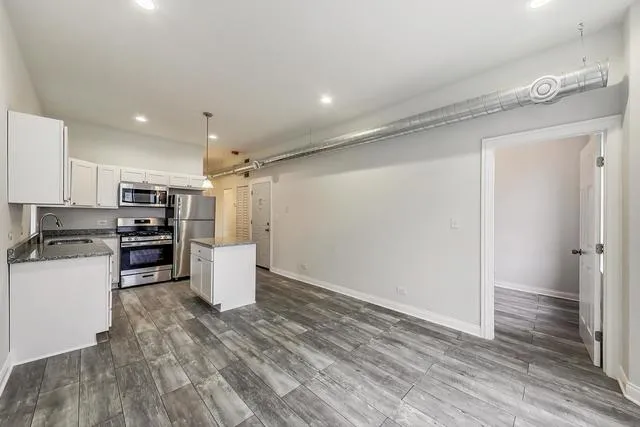 2213 W 23RD PL 60608-unit#3F-Chicago-IL