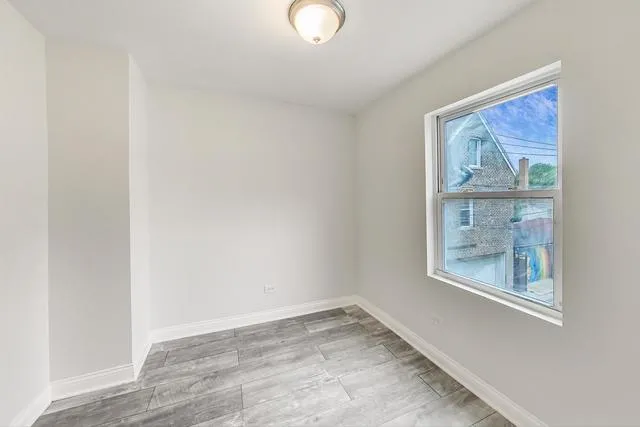 2213 W 23RD PL 60608-unit#3F-Chicago-IL