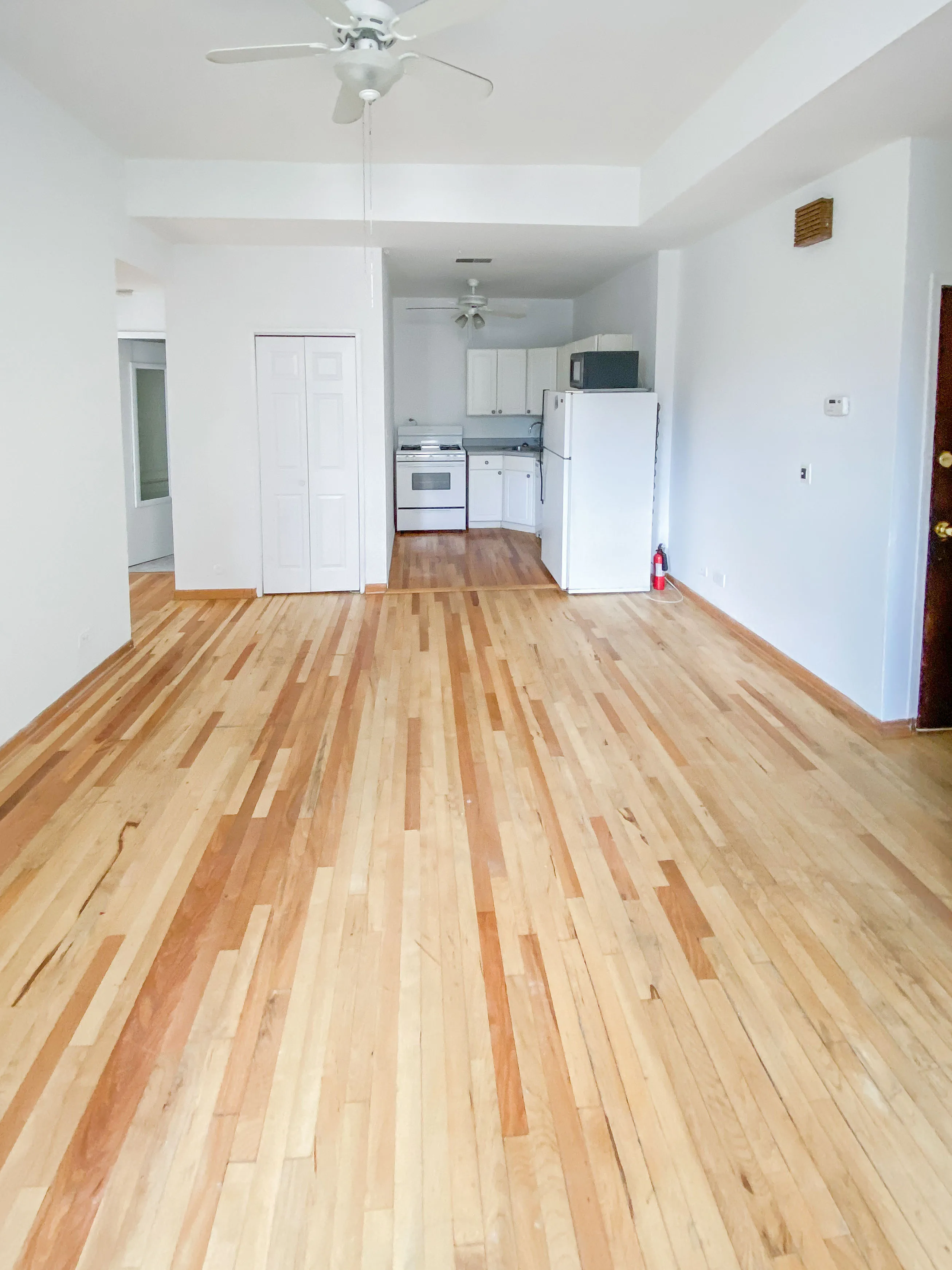 933 W FLETCHER ST 60657-unit#2R-Chicago-IL