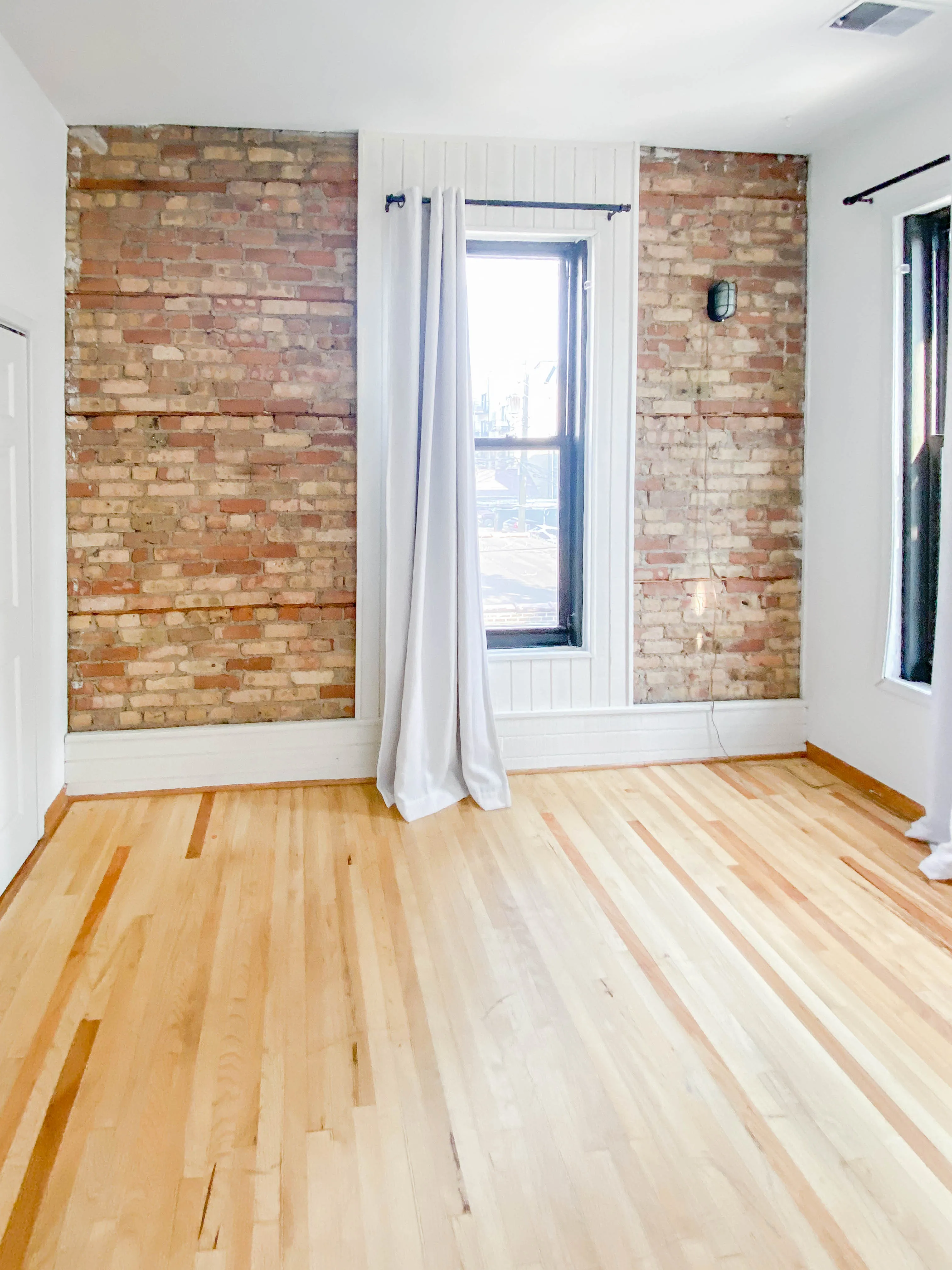 933 W FLETCHER ST 60657-unit#2R-Chicago-IL