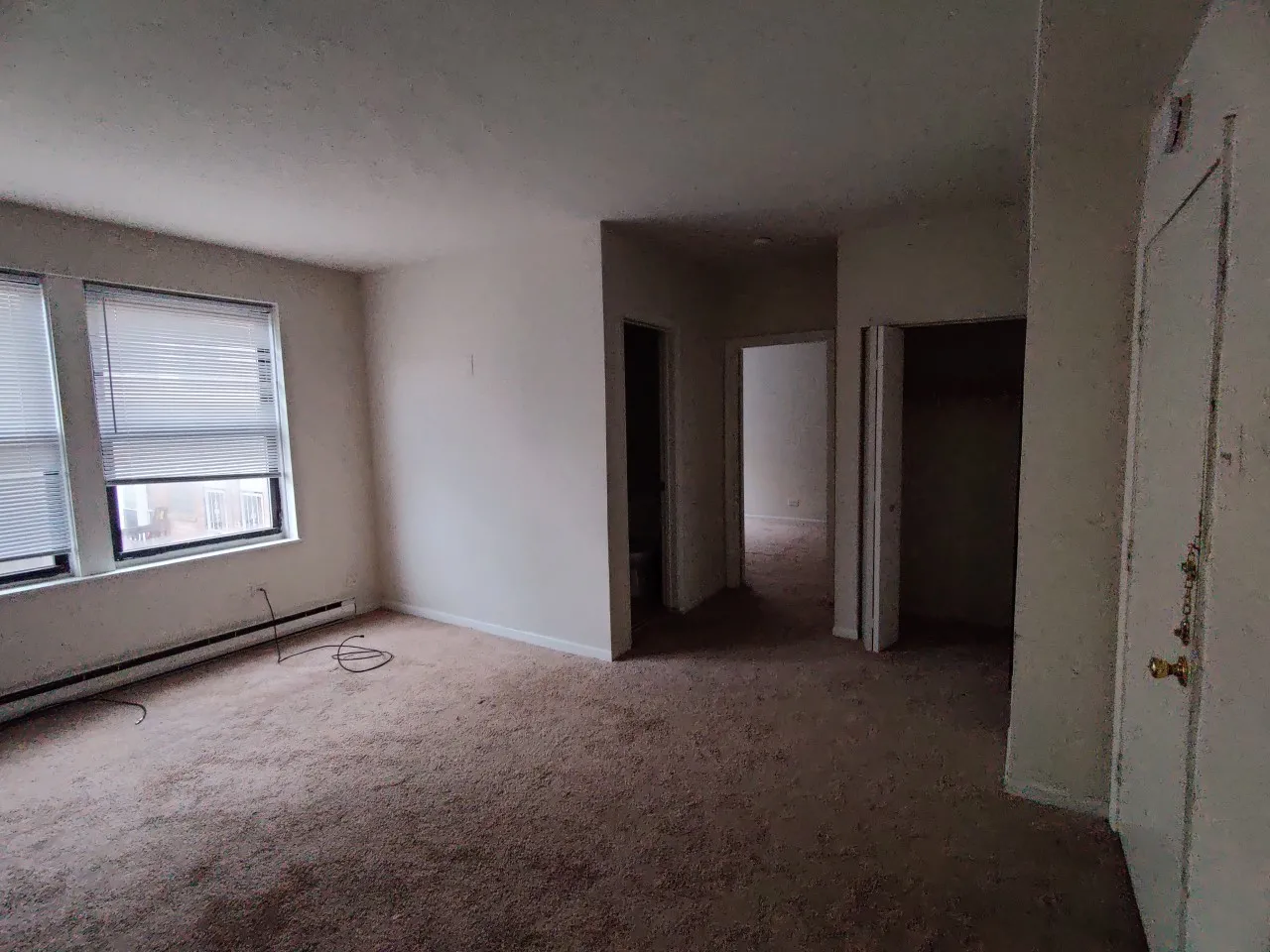 5726 N WINTHROP AVE 60660-unit#305-Chicago-IL