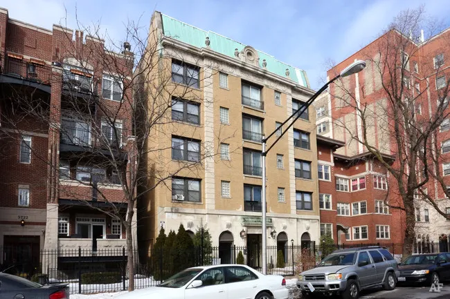 5726 N WINTHROP AVE 60660-unit#305-Chicago-IL