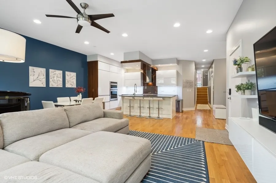 1014 N LARRABEE ST 60610-unit#1S-Chicago-IL