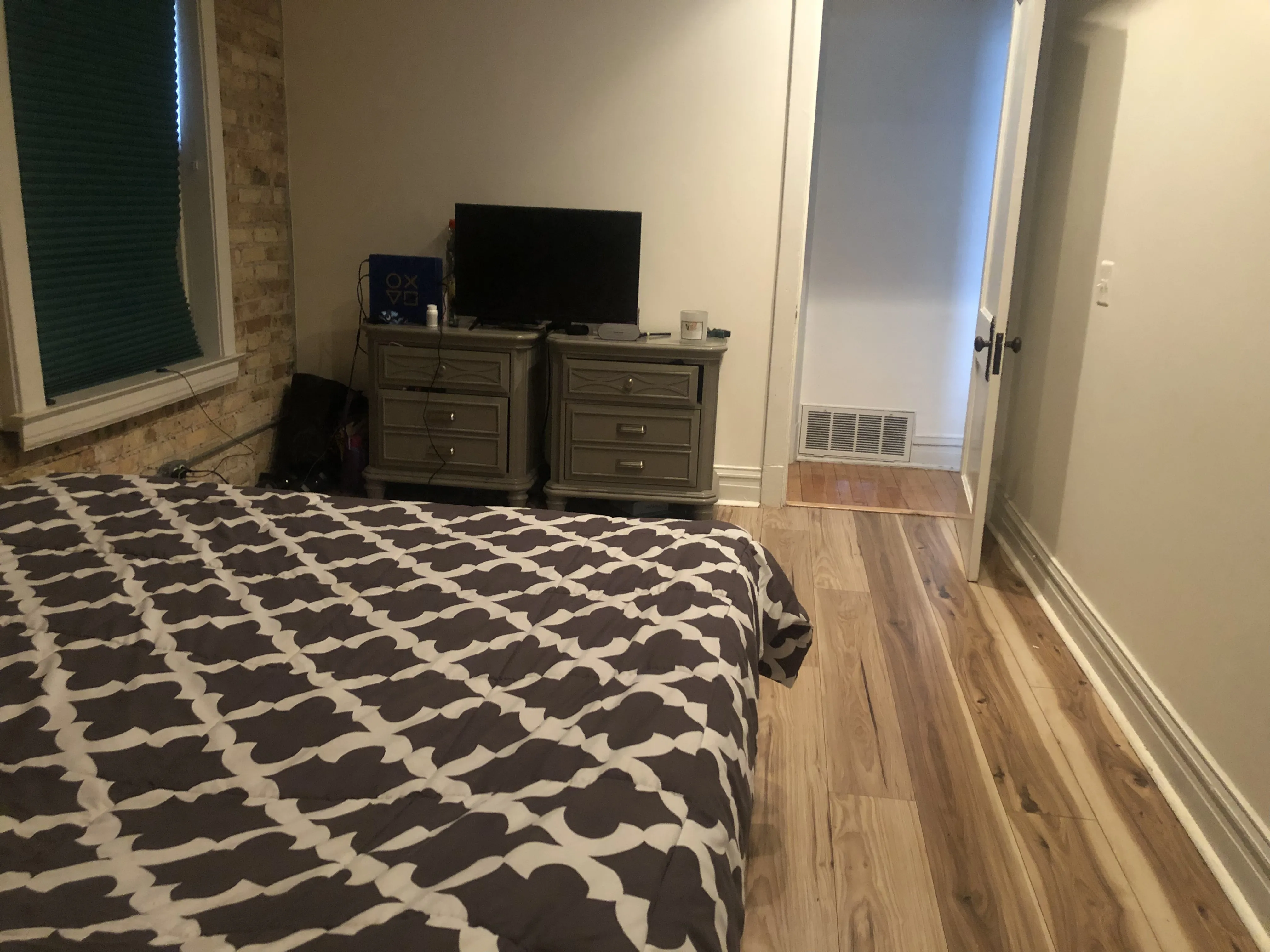 2449 W PENSACOLA AVE 60618-unit#1-Chicago-IL