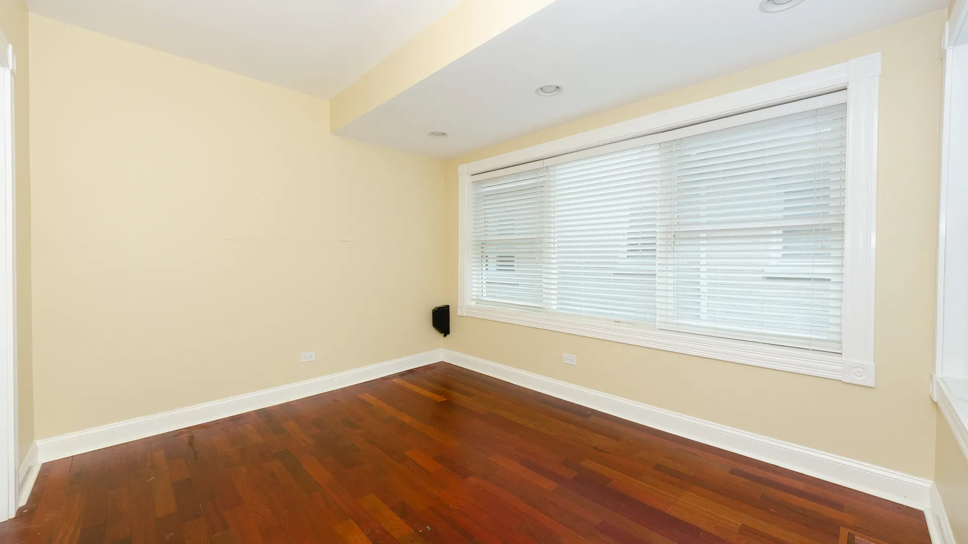 4953 N BERNARD ST 60625-Chicago-IL