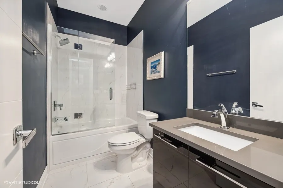 1014 N LARRABEE ST 60610-unit#1S-Chicago-IL